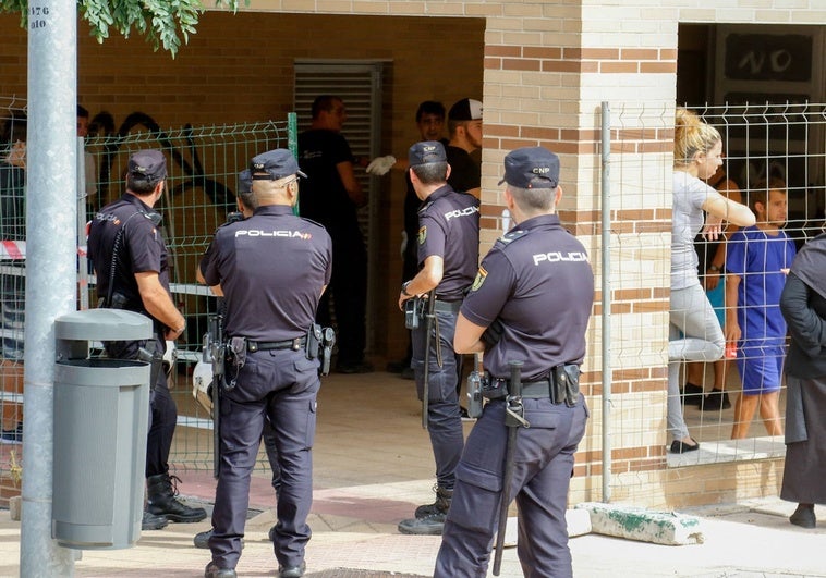 «Se vende casa con okupas en Salamanca»: no hay un solo caso sino al menos 37